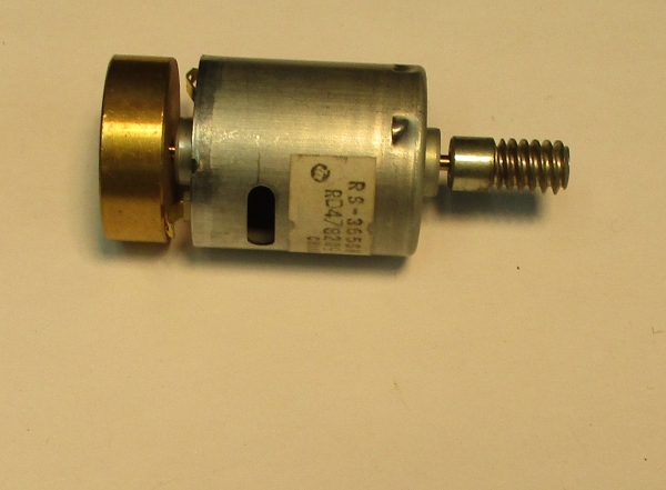 DC MOTOR / RS365SH / MD001-M8 / F/W 27mm D x 9mm THICK / WORM LENGTH 21.17mm / BRASS / PS 1