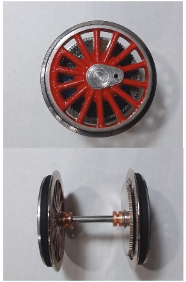 WHEEL & AXLE ASSEMBLY / STANDARD GAUGE / STEAM / RED SPOKES W/NICKEL CENTERS / W/TRACTION TIRES