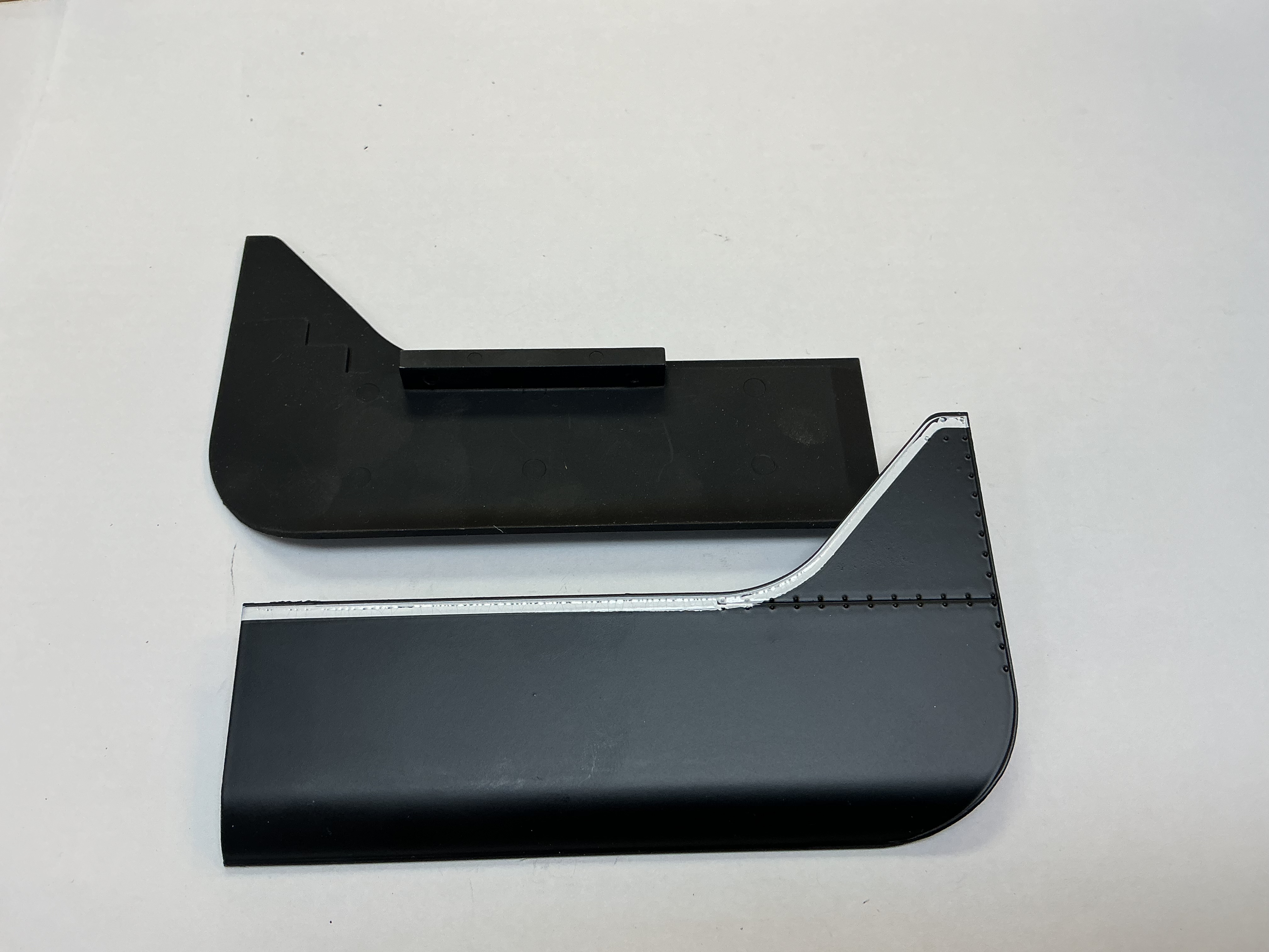 SMOKE DEFLECTOR / LH / BLACK W/WHITE STRIPE / PREMIER FEF 4-8-4