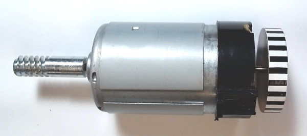 DC MOTOR / W/STRIPED FLYWHEEL / PS3 / RAILKING ONE GAUGE ES44AC / SD70 / F-3 / F-7 / ALCO PA / W/VERTICAL MOTOR