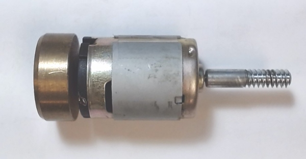 DC MOTOR / RS385PH / MD900-M1 / F/W 30mm D x 11mm THICK / BRASS / WORM LENGTH 32.55mm / 