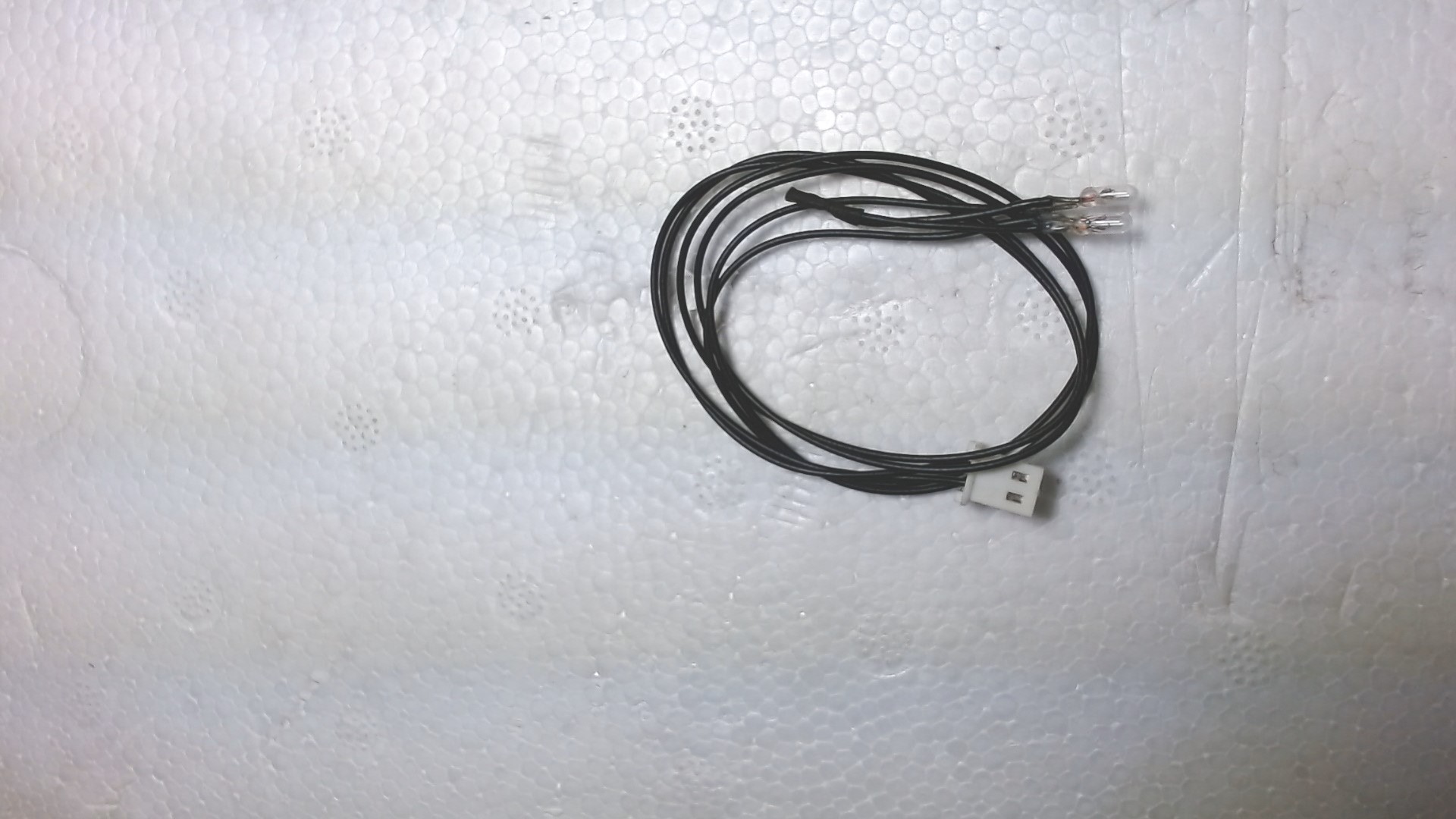 LAMP / 6V / 2.3mm D x 6.6mm L / ASSORTED LENGTH WIRES / DOUBLE LAMP (2) / GRAIN OF RICE
