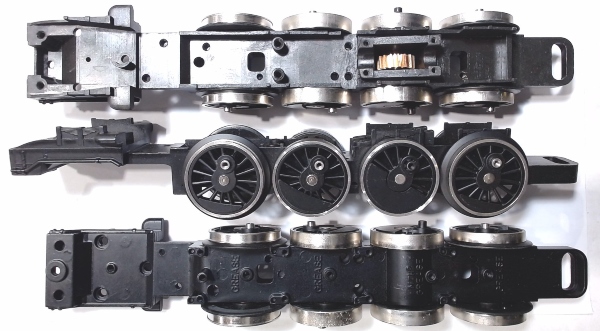 DRIVE BLOCK / 4-AXLE / 3-RAIL / REAR / NICKEL RIMS / PS 1 / PREMIER CAB FORWARD 4-8-8-2