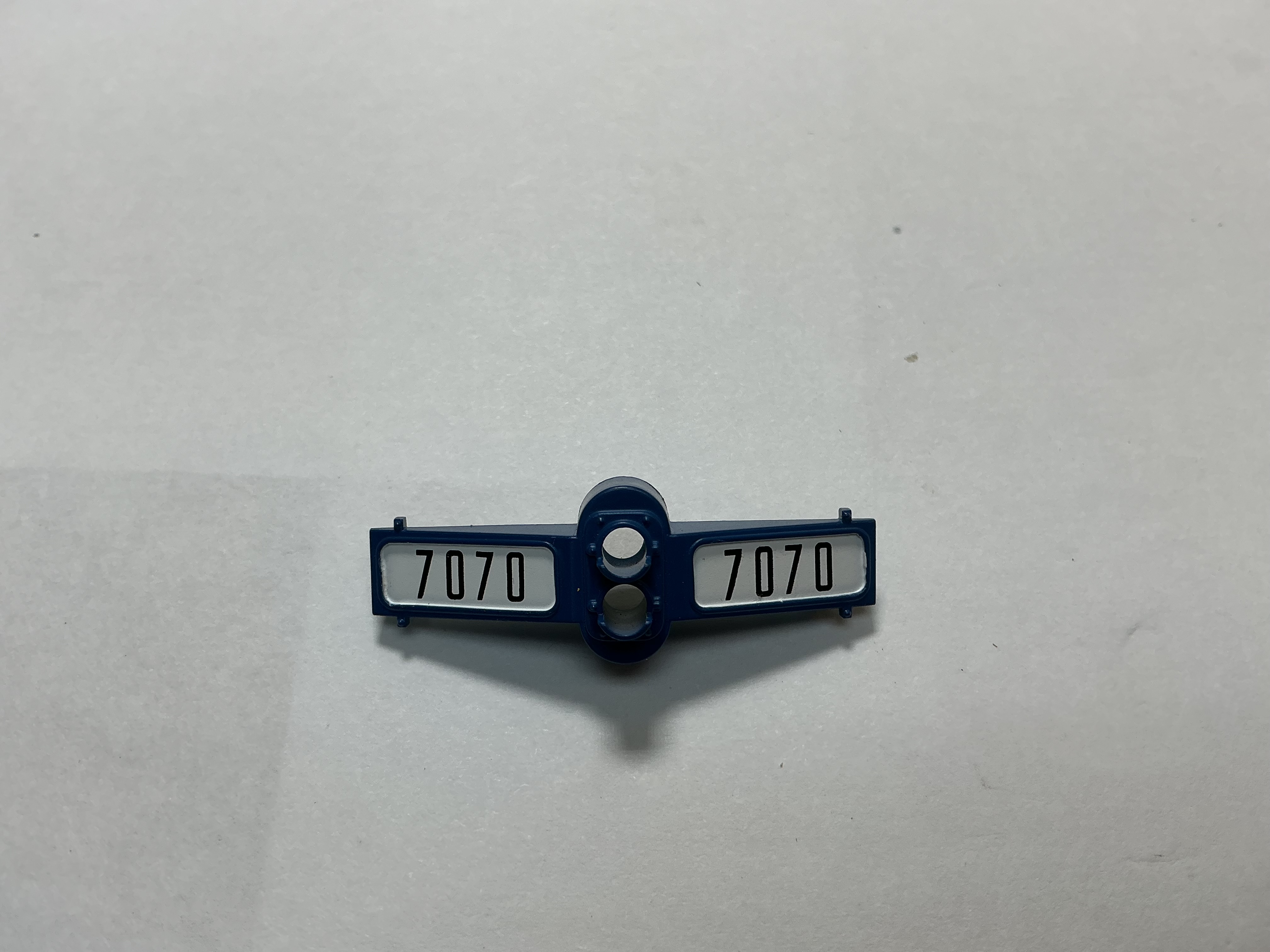 NUMBER BOARD / FRONT / W/HEADLIGHT HOUSING / BLUE / #7070 / PREMIER SD60M