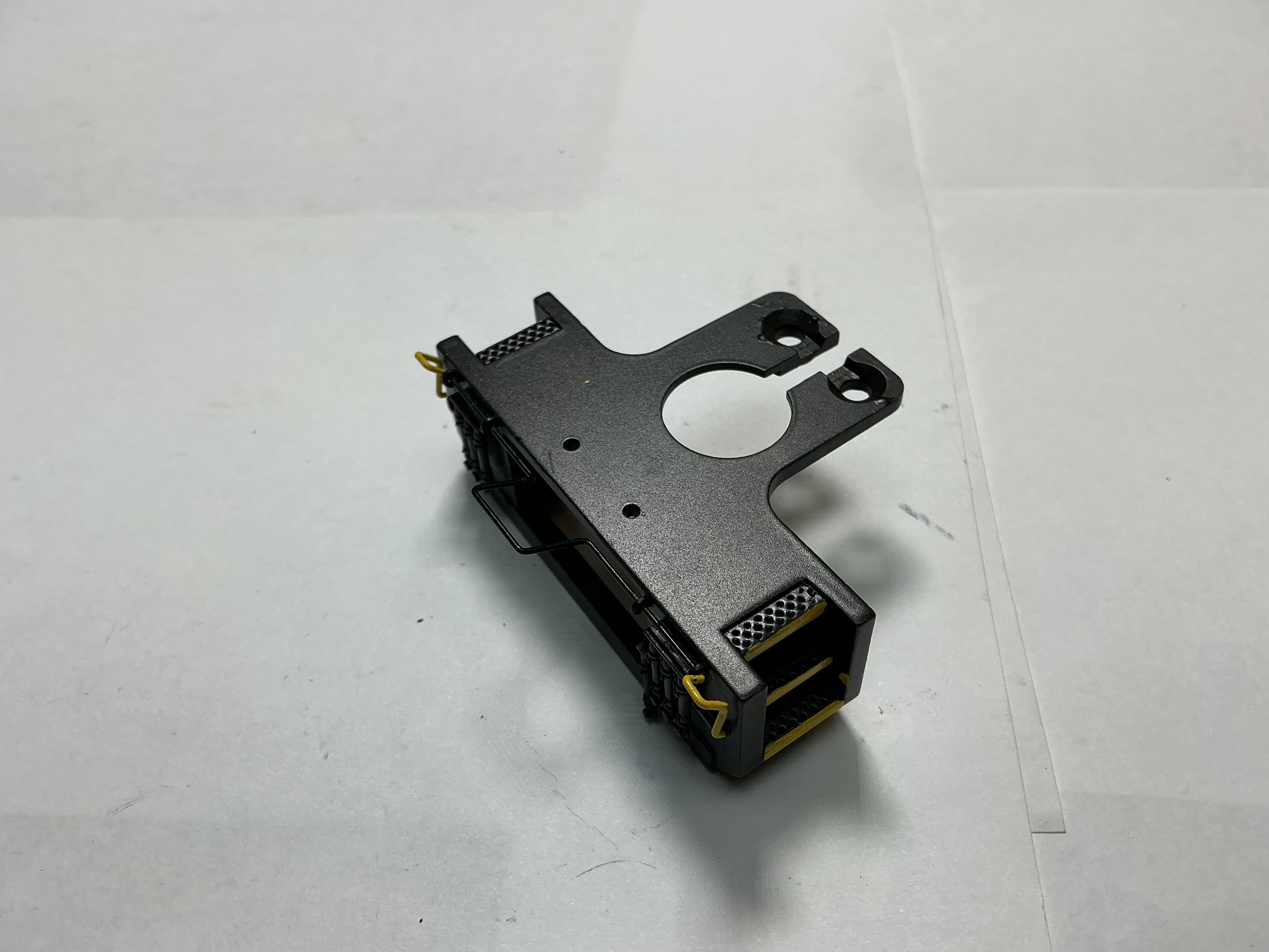 NUMBER BOARD HOUSING / COLORS MAY VARY / W/HEADLIGHT HOUSING / PREMIER GP38-2