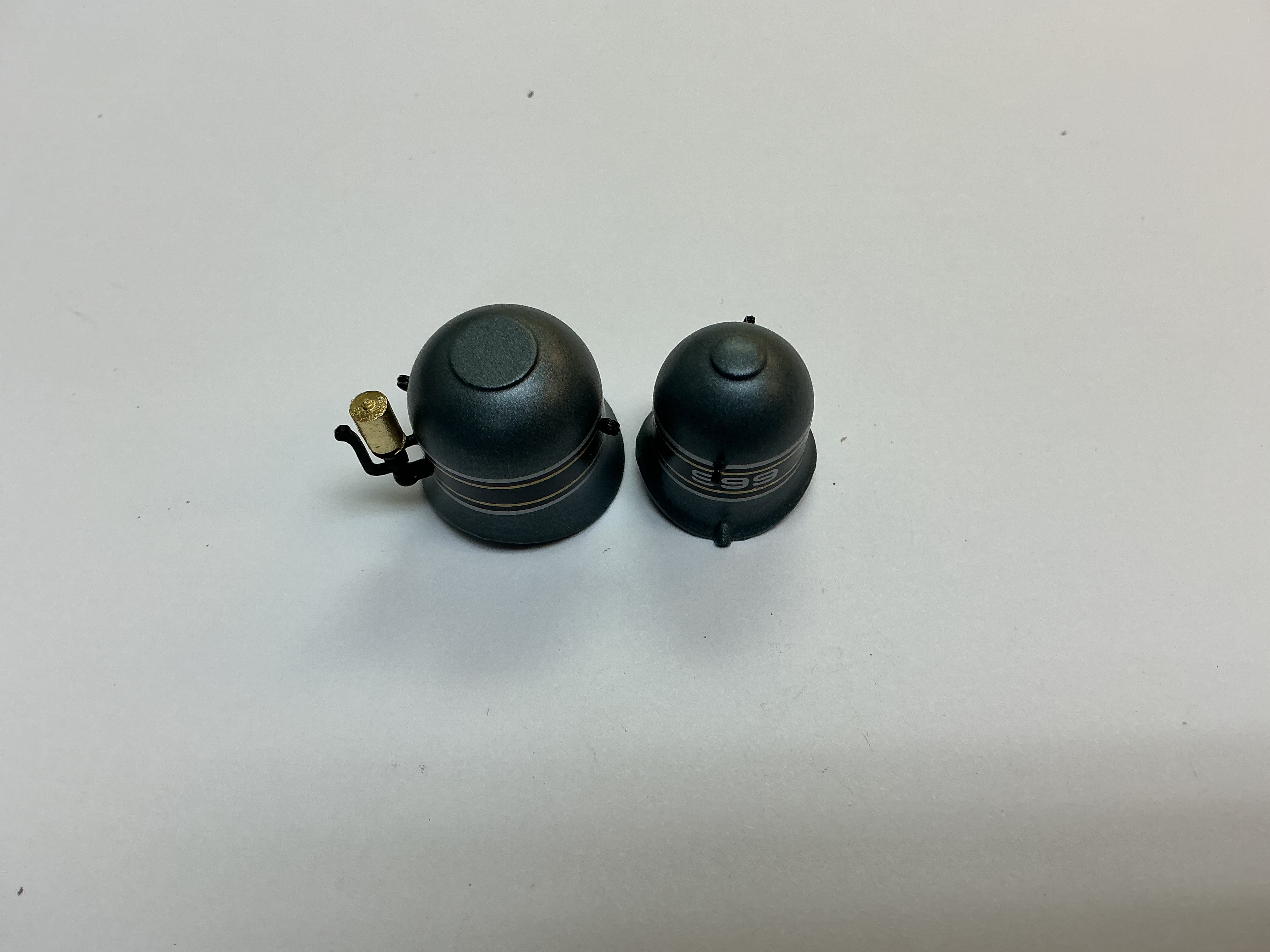 STEAM DOME / SET / ONE W/WHISTLE / ONE WITHOUT / METALLIC BLUE W/2 BLACK & 2 WHITE STRIPES / PREMIER AMERICAN & ESE 4-4-0