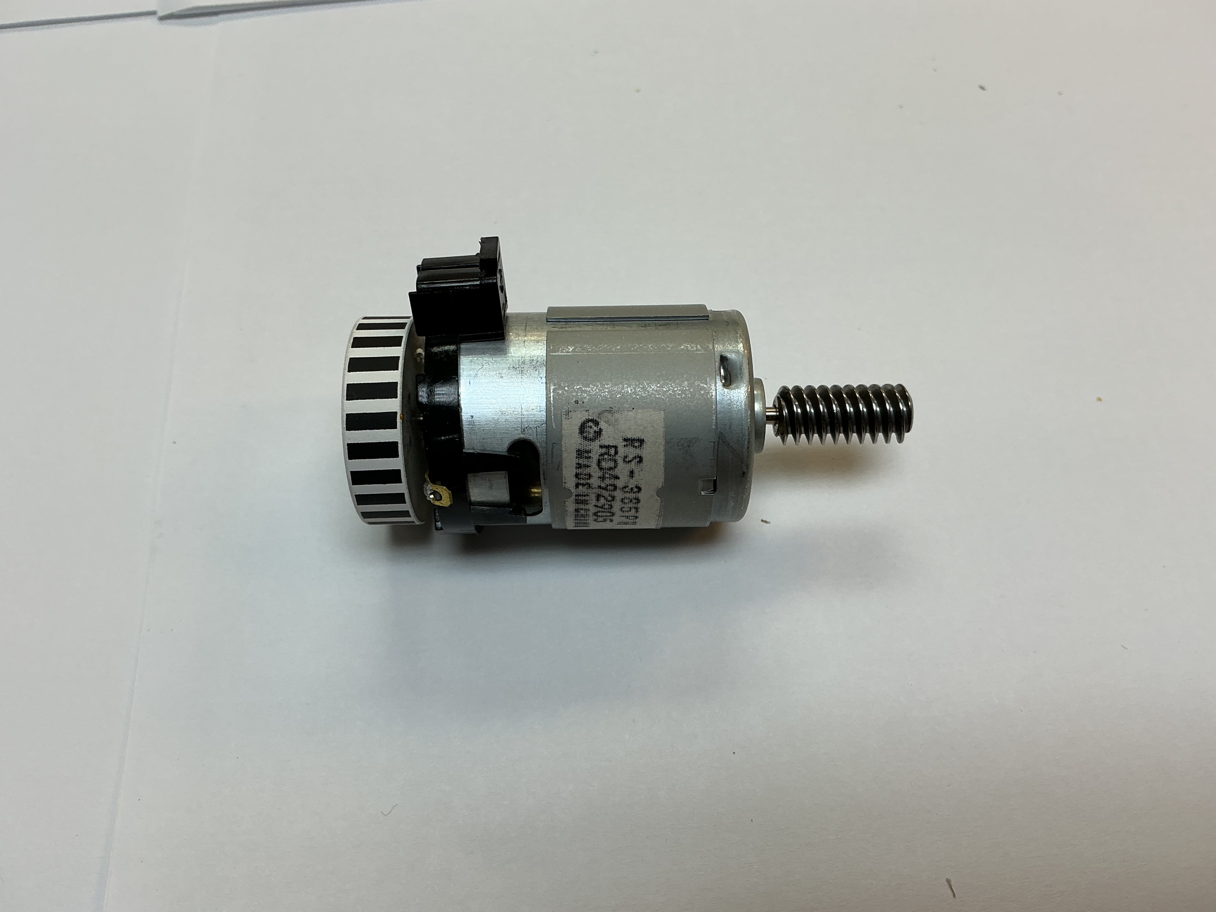 DC MOTOR / RS385PH / MD194-M25 WORM / STRIPED FLYWHEEL / W/PS 2 TACH BRACKET / PREMIER P-5a
