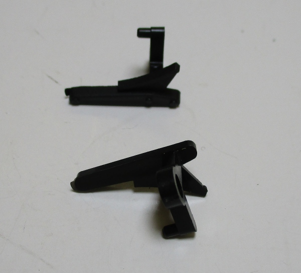 BRAKE SHOE / PLASTIC / RH / 4TH DRIVER / PREMIER N&W J 4-8-4