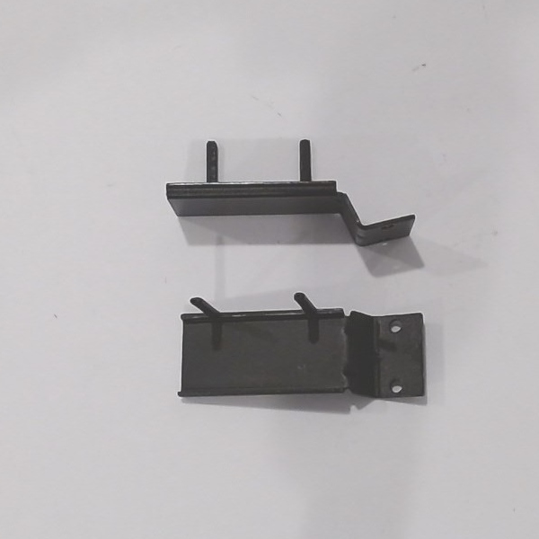 BRACKET / WIRE GUIDE / RECTANGULAR / 19.5mm W x 54.5mm L / 2 FOLDING TABS / GEAR BOX MOUNT / PREMIER STEAM LOCOMOTIVES