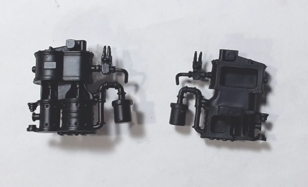 AIR PUMP / W/MUFFLER DETAIL / BLACK / WESTINGHOUSE CROSS COMPOUND TYPE / PREMIER 4-TRUCK SHAY