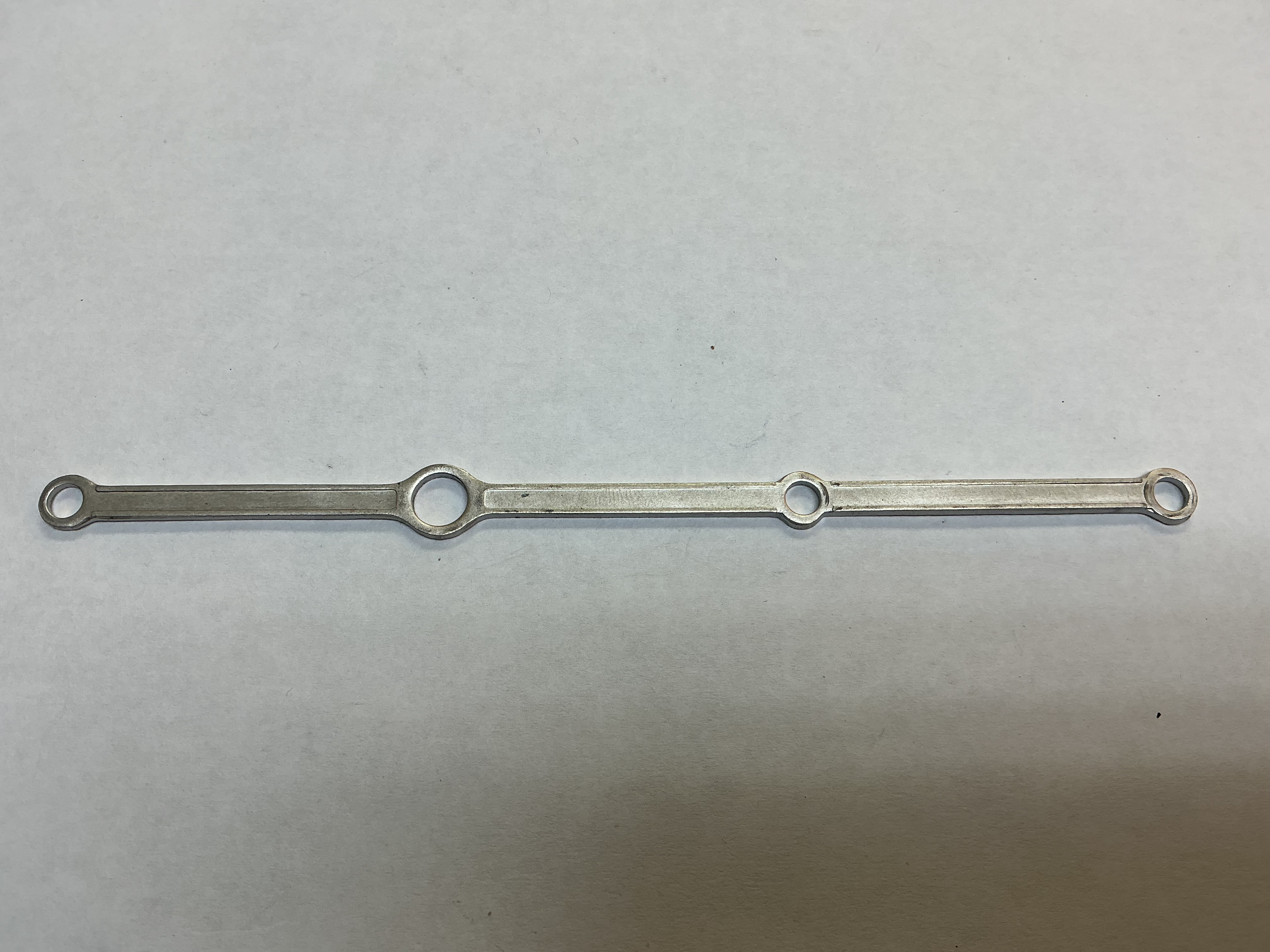 SIDE ROD / 4-AXLE / SATIN NICKEL / PS-2 / PREMIER ATSF NORTHERN 4-8-4