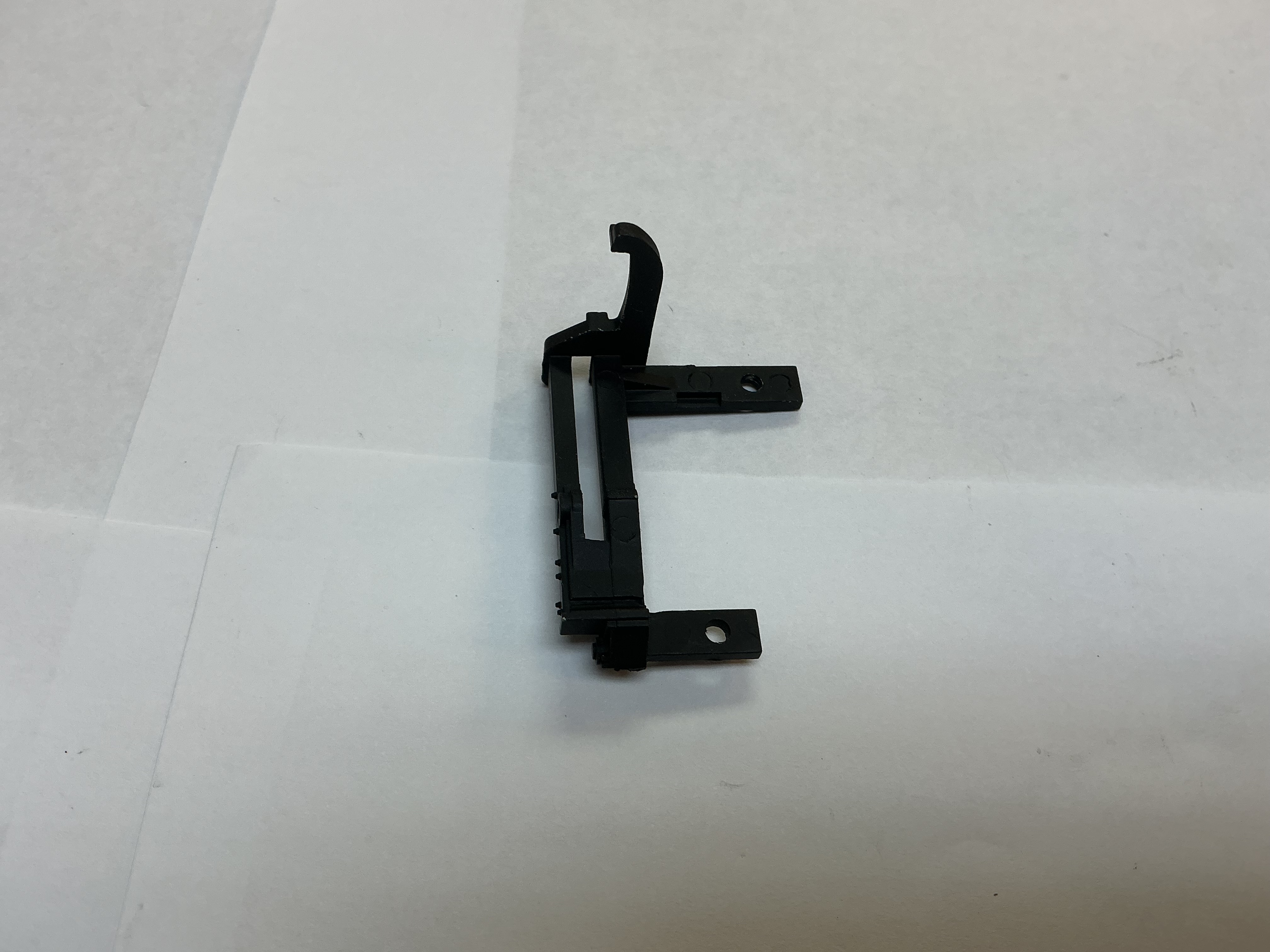 MOTION HANGER / RH / BLACK / PREMIER CAMELBACK 4-6-0