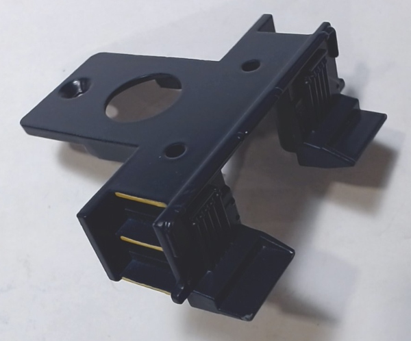 PILOT / BLUE W/WHITE / 1 HOLE / CHESSIE / PREMIER GP38-2 