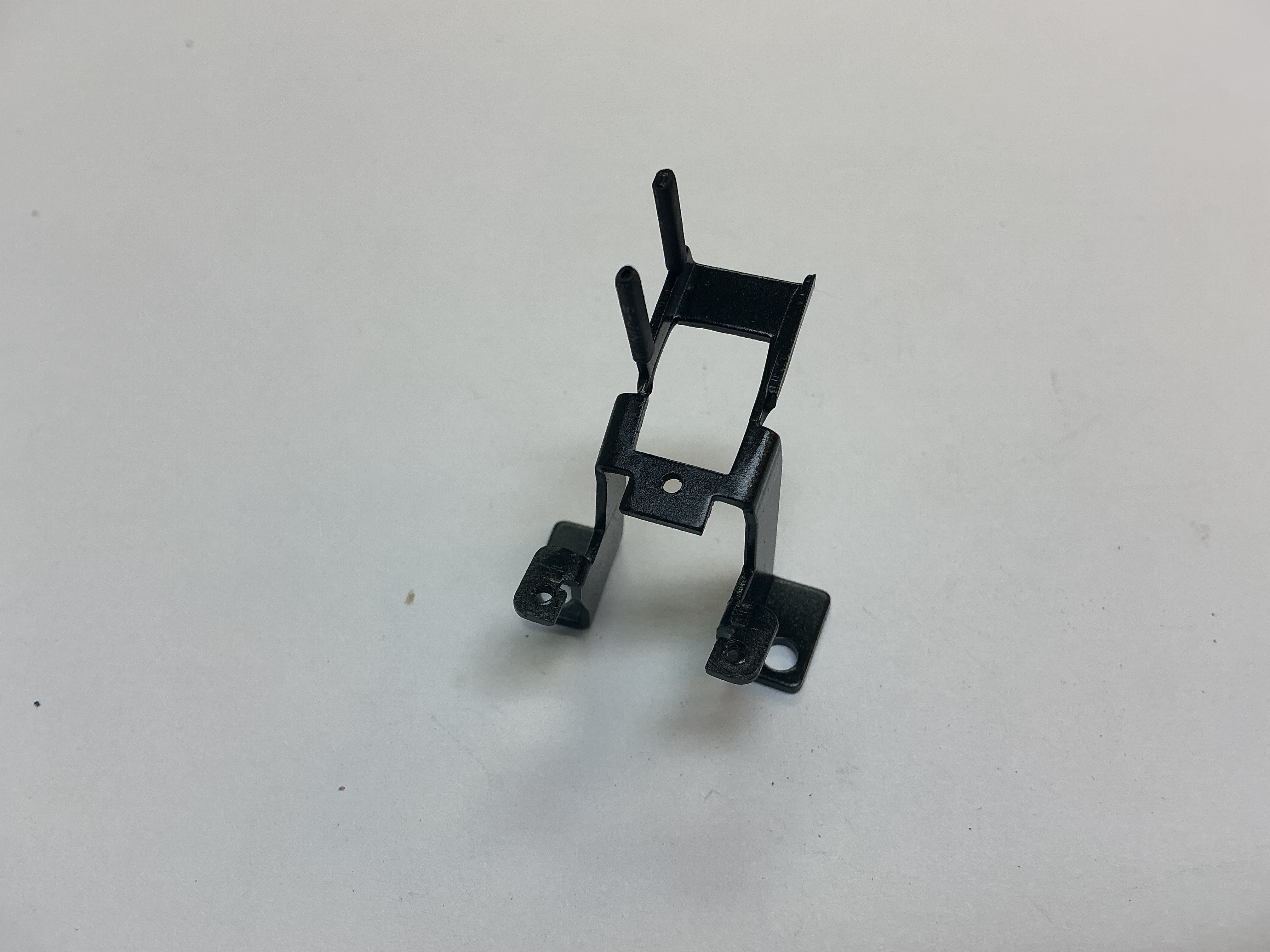 BRACKET / WIRE ROUTING / 2 BENDABLE TABS / BLACK / PREMIER A-5 SWITCHER 0-4-0