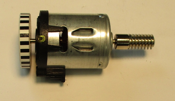 DC MOTOR / RS365SH / MD012-M30 / F/W 27mm D x 5mm THICK / WORM LENGTH 24.43mm / STRIPED / PS 3 BKT