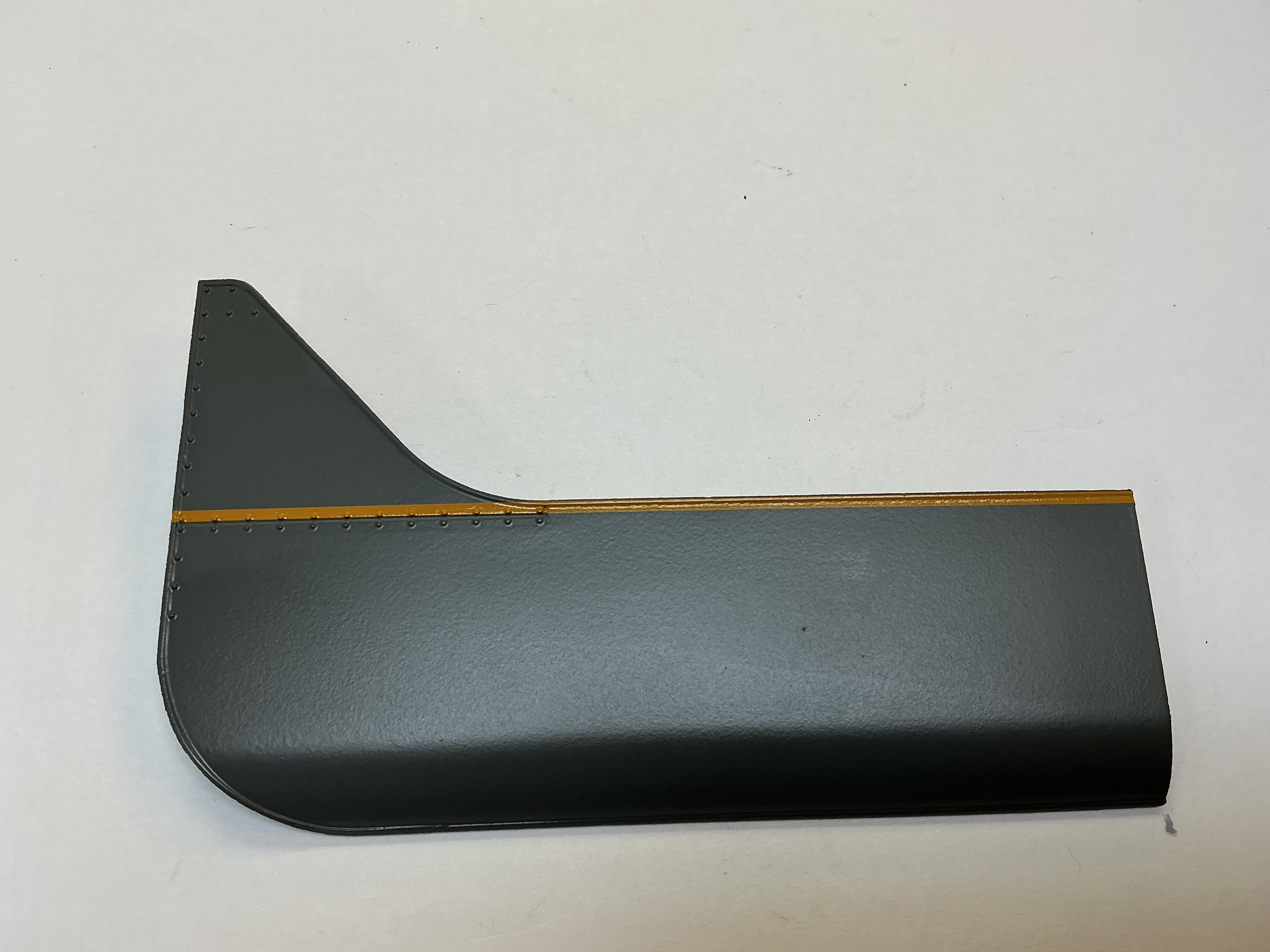 SMOKE DEFLECTOR / RH / GRAY W/YELLOW STRIPE / PREMIER FEF 4-8-4