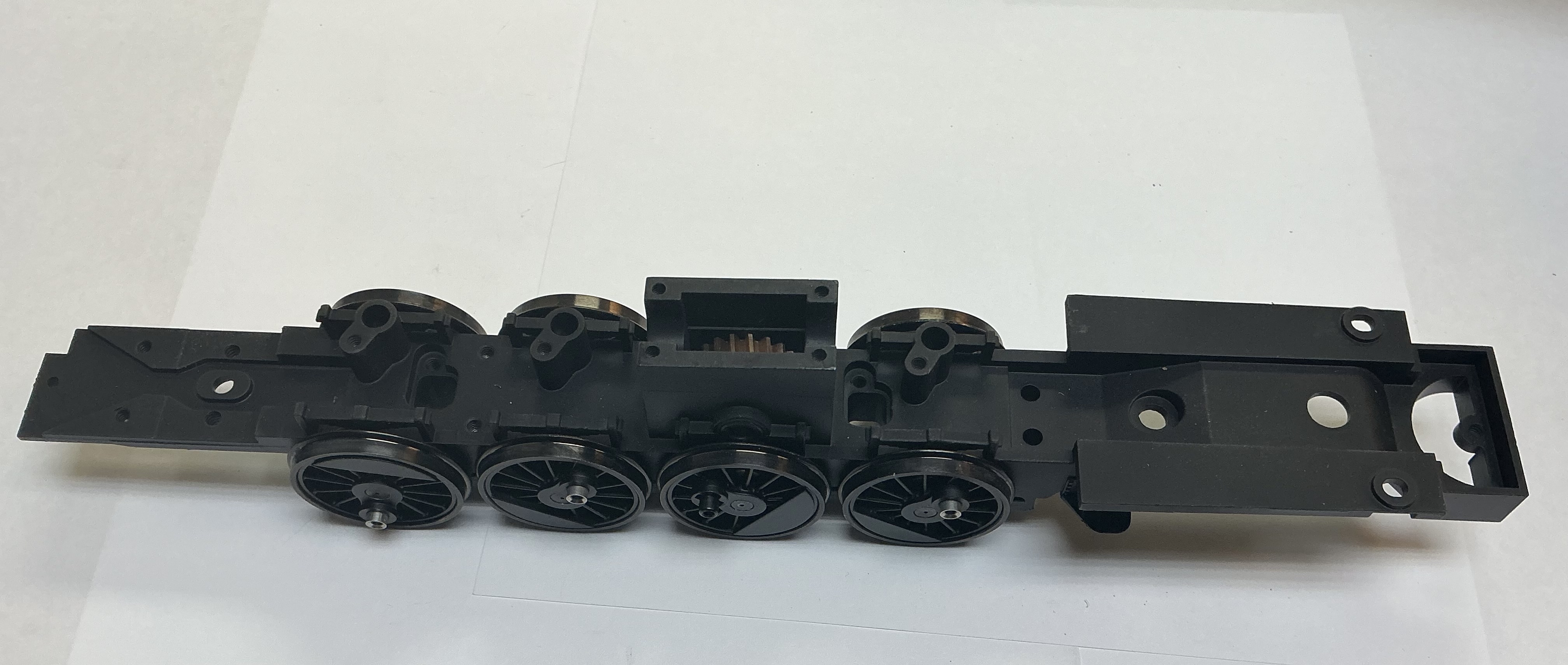 DRIVE BLOCK / 4-AXLE / PS 3/2 FEATURE / BLACK / W/O BRAKE SHOES / PREMIER L-1 MIKADO 2-8-2