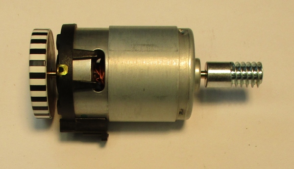 DC MOTOR / RS385PH / MD001-M8 / F/W 27mm D x 5mm THICK / WORM LENGTH 20.93mm TO 21.46mm / STRIPED / PS 3 BKT