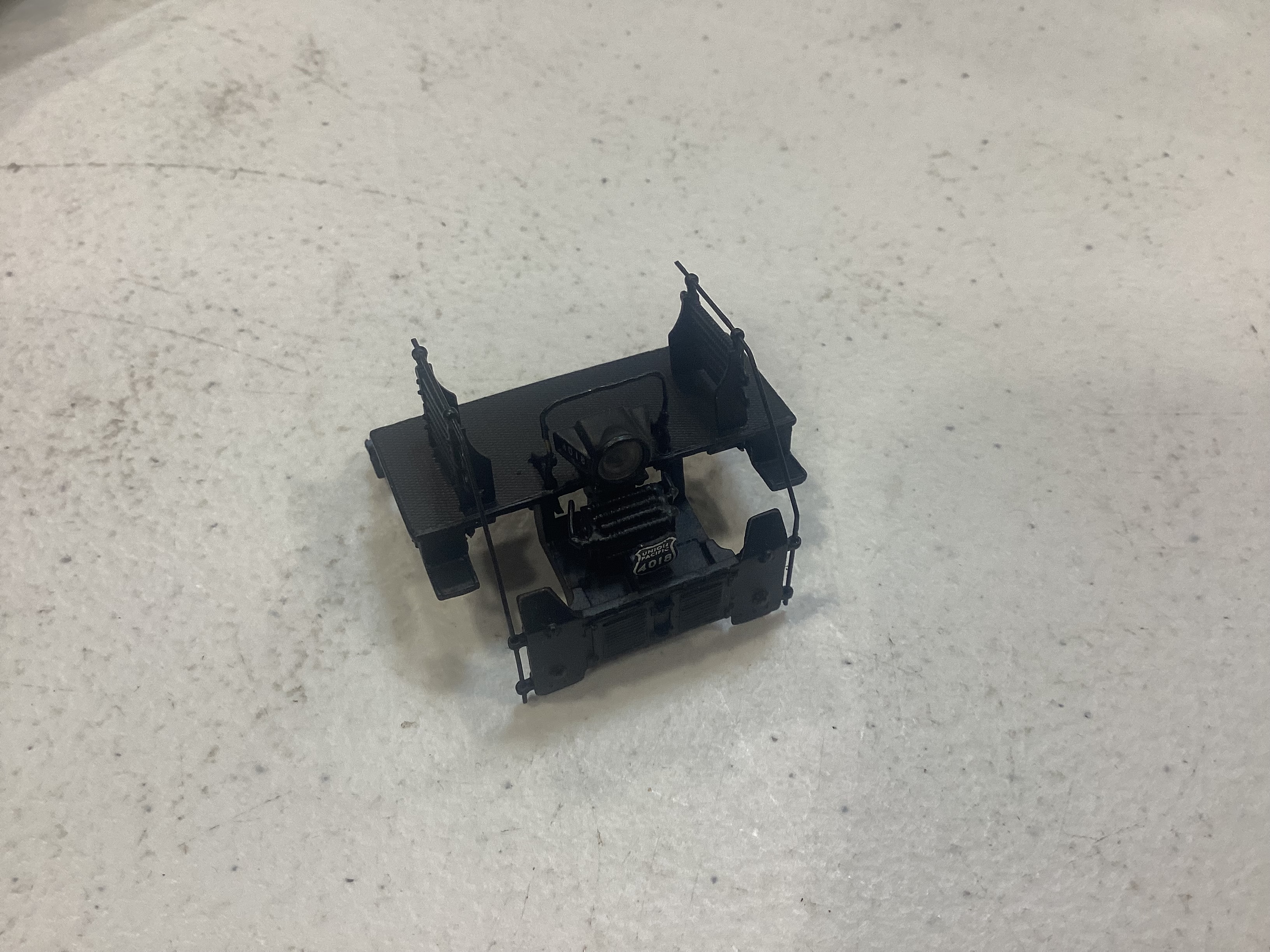 PILOT / DECK ASSEMBLY / COMPLETE / #4018 / BLACK / HO SCALE BIG BOY 4-8-8-4