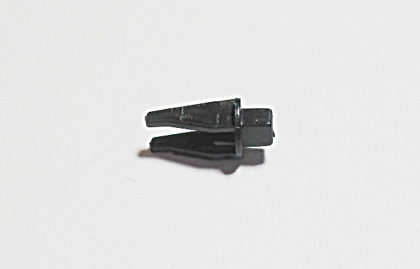 VALVE GUIDE / LH SIDE ONLY / BLACK / HO SCALE N&W J CLASS 4-8-4