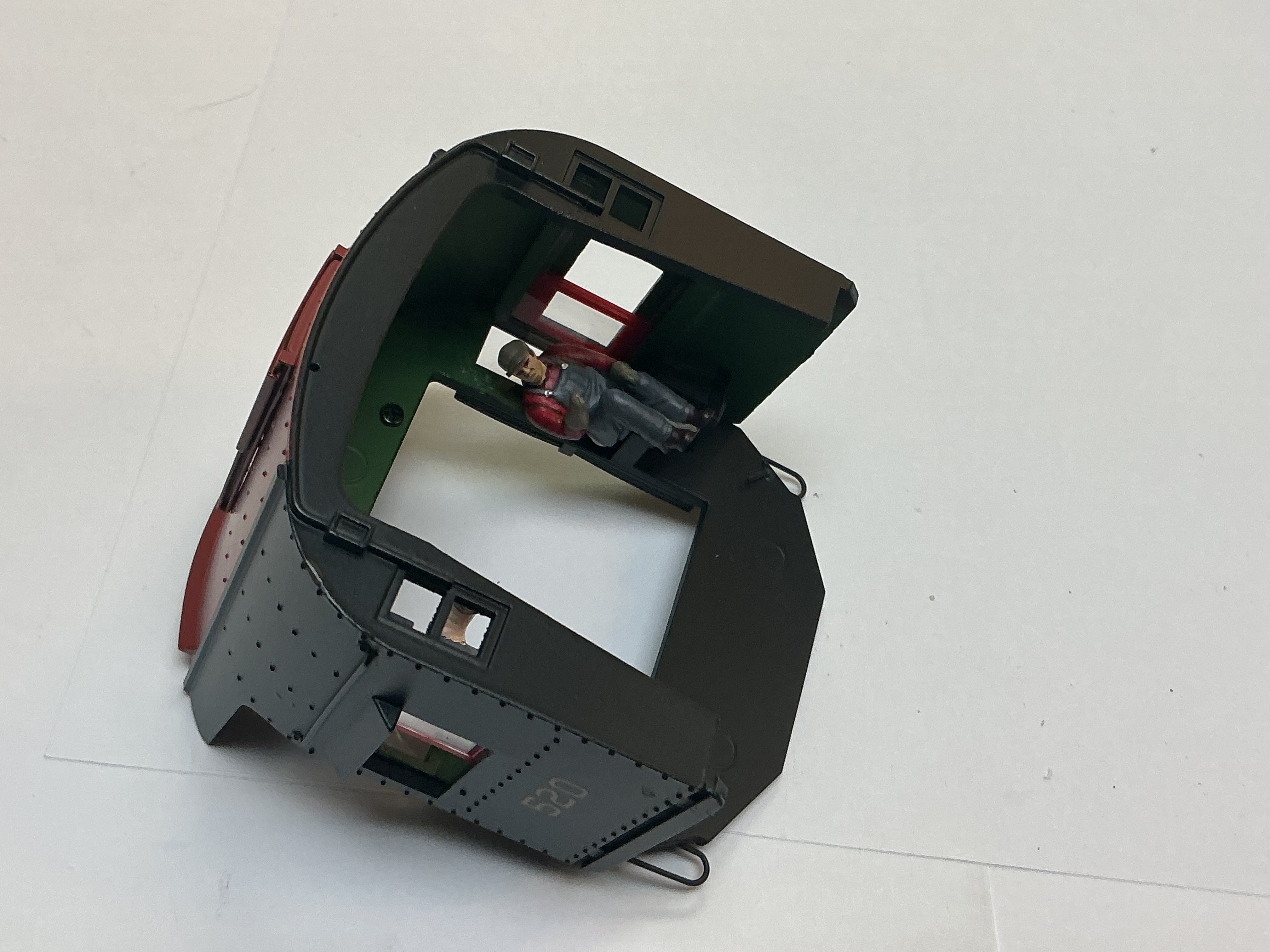 CAB / COMPLETE / W/FIGURES / BRUNSWICK GREEN & TUSCAN RED / PRR #520 / PREMIER L-1 MIKADO 2-8-2