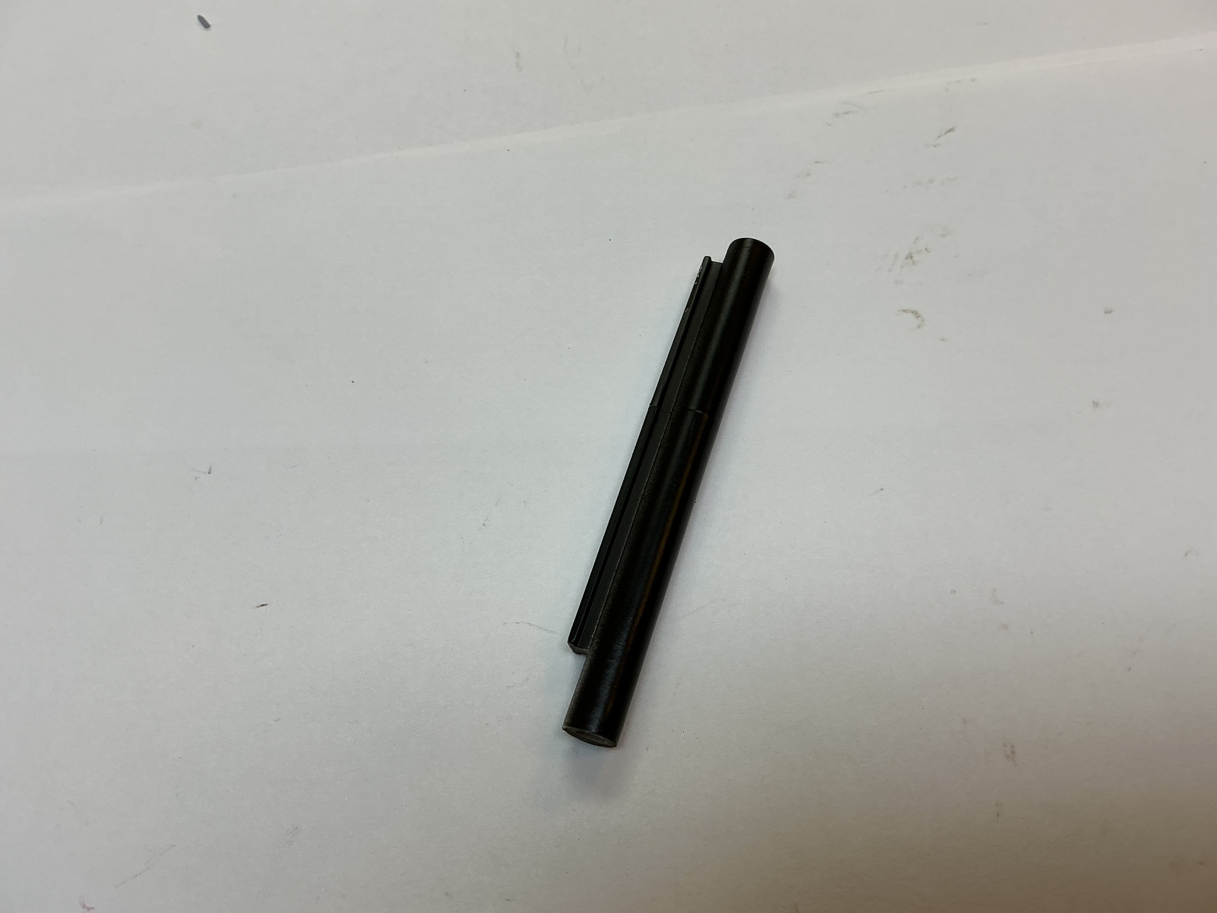 BODY POST / COLORS MAY VARY / 69.7mm L / LH OFFSET / PREMIER E-33