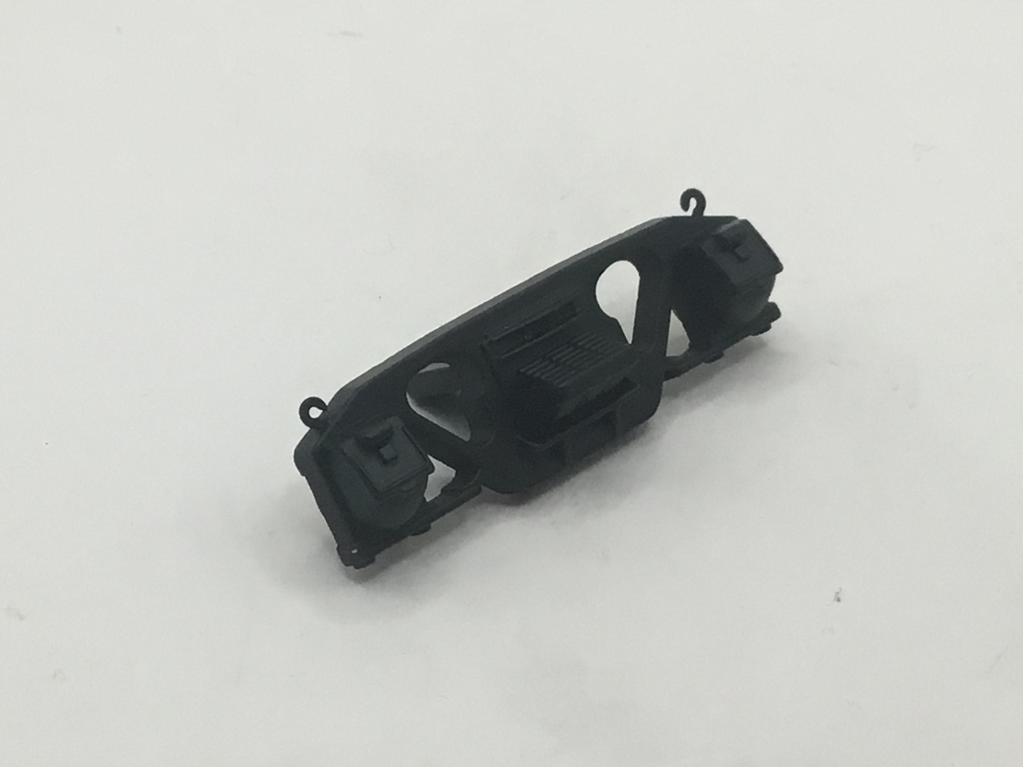 SIDE FRAME / 2-AXLE / TENDER TRUCK / RH OR LH / BLACK / W/BRONZE BEARINGS / PREMIER A-5 SWITCHER 0-4-0