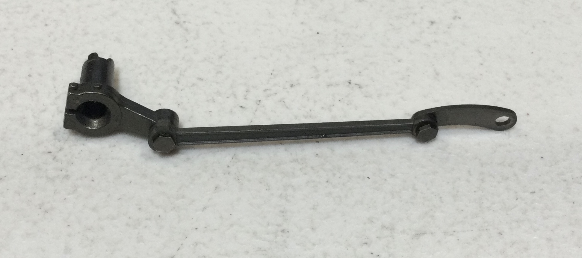 ECCENTRIC ROD ASSEMBLY / RH / BLACKENED / ALL 3 ENGINES / RAILKING ONE GAUGE TRIPLEX