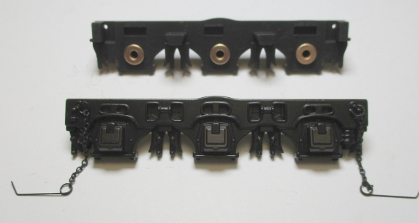 SIDE FRAME / 3-AXLE / LH & RH / FRONT & REAR / BLACK / PS 2 & PS 3 / W/CHAINS / W/BRONZE BEARINGS / PREMIER CAB FORWARD