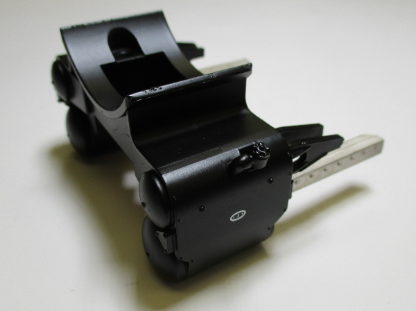 STEAM CHEST / W/SINGLE CROSSHEAD GUIDES / W/J PLATE / BLACK / PREMIER N&W J 4-8-4