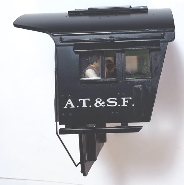 CAB / COMPLETE / W/FIGURES & WINDOWS / A.T. & S.F. / PREMIER SANTA FE HUDSON 4-6-4