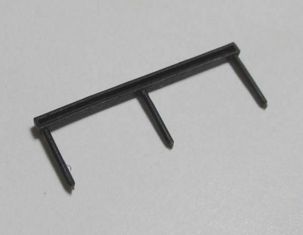 VENT RAIL / CAB ROOF / BLACK / PREMIER 0-8-0