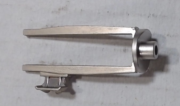 CROSSHEAD GUIDE / SATIN SILVER / RH / W/STEP / PREMIER ESE HUDSON 4-6-4