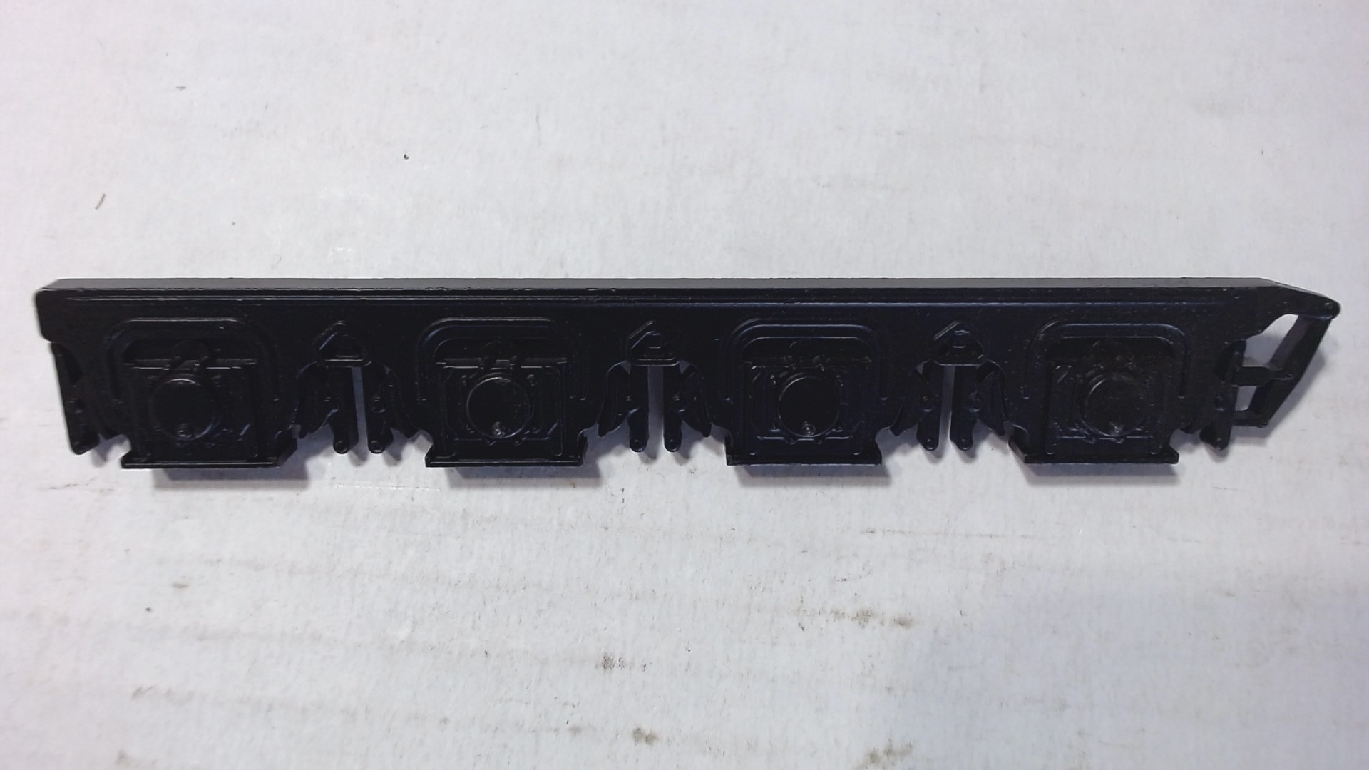 SIDE FRAME / 4-AXLE / TENDER / LF & RR / BLACK / TOP MOUNT / PREMIER T-1 4-4-4-4