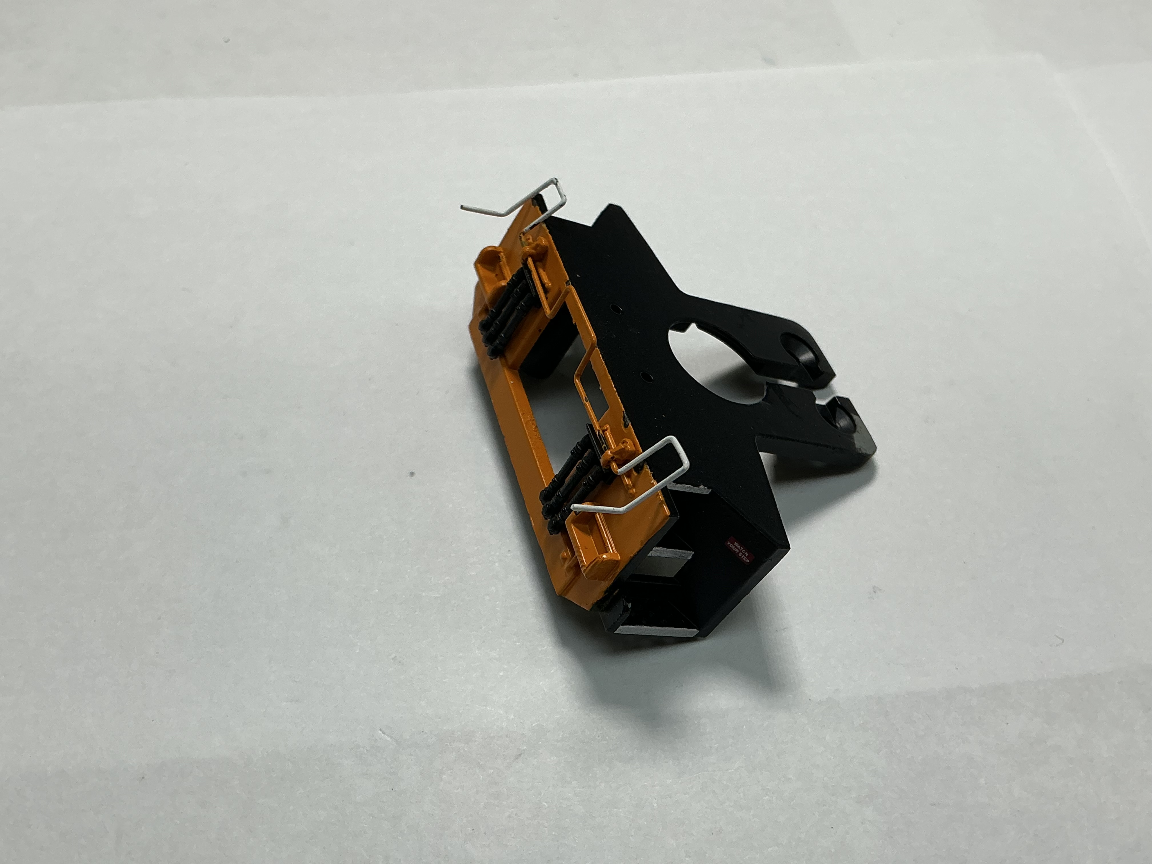PILOT / 2 HOLE / BLACK W/YELLOW / W/COUPLER CUT LEVER & BRAKE HOSES / PREMIER SD50