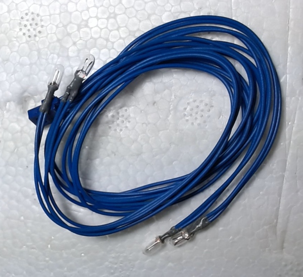 LAMP / 6V / 4 LAMPS / 3mm D x 6.6mm L / GRAIN OF WHEAT / CAN USE CC0000014