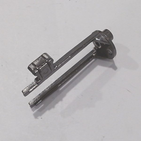 CROSSHEAD GUIDE / BLACKENED / RH / PREMIER DREYFUSS HUDSON 4-6-4