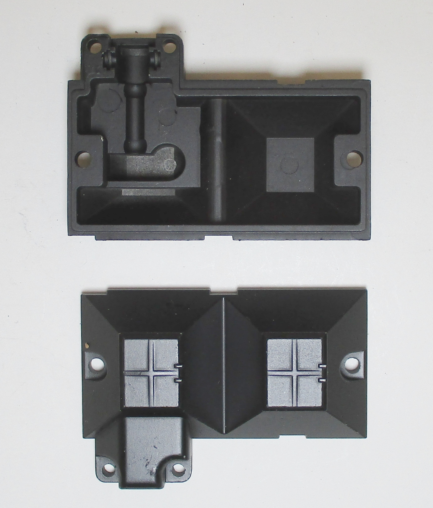 ASHPAN / BLACK / UNDERSIDE / PREMIER 3-TRUCK & 4-TRUCK SHAY