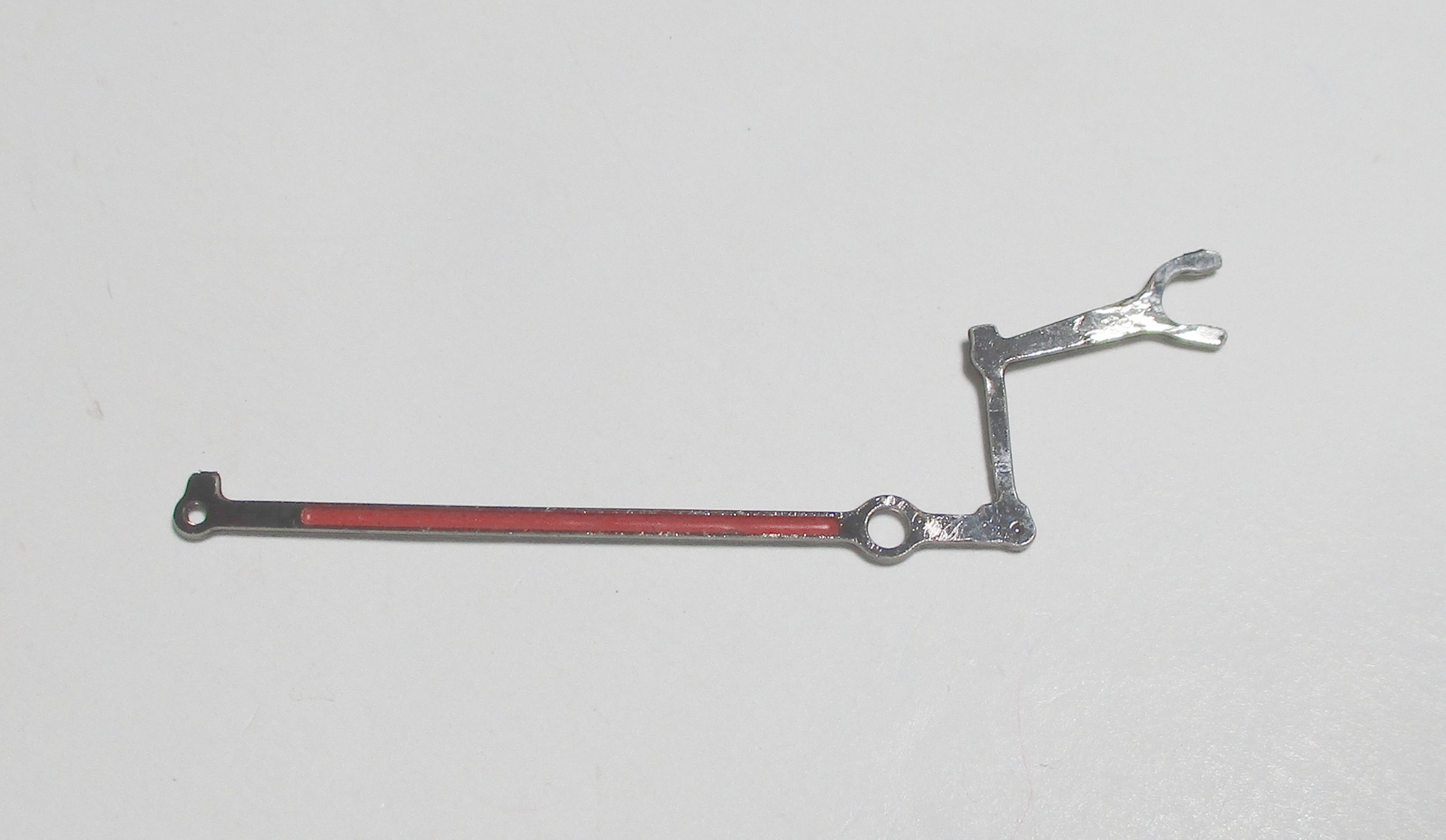 3RD CYLINDER LINKAGE / CENTER ROD (MOUNTS TO MOTION HANGER CROSS ROD) / BLACKENED W/RED CENTER / PREMIER BR44