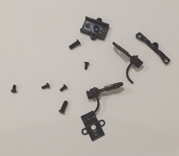 COUPLER / HO SCALE / MCHENRY / PAIR / W/SHIM, SCREWS  & MOUNTING BRACKET / HO SCALE MIKADO 2-8-2