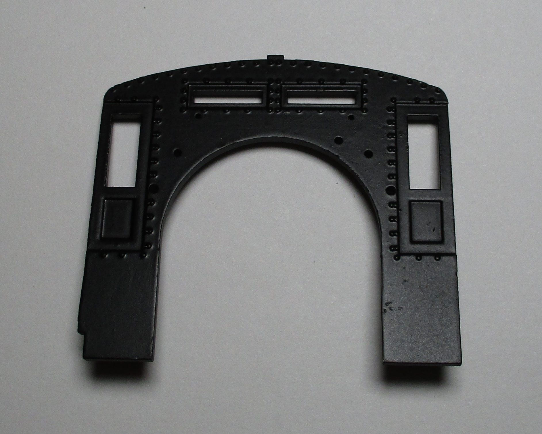 CAB WALL / FRONT / W/4 WINDOWS / BLACK / PREMIER CLIMAX