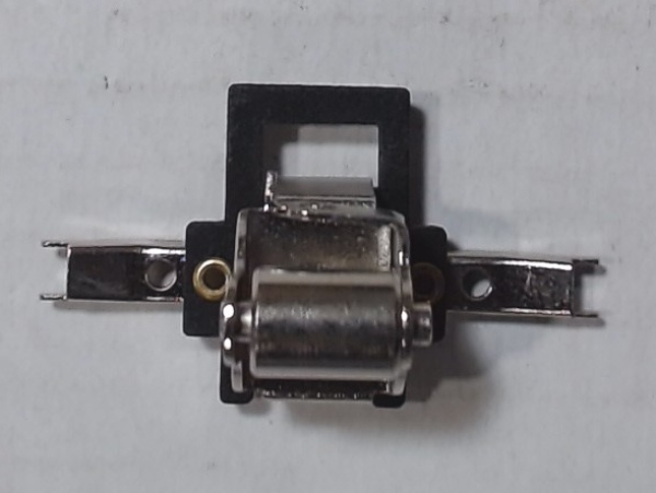 TRUCK CROSSBRACE / NICKEL / W/PICK UP / TINPLATE O GAUGE HIAWATHA TENDER TRUCK