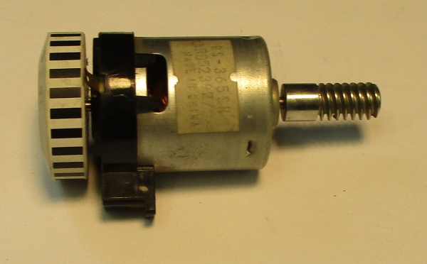 DC MOTOR / RS365SH / MD008-M15 / F/W 30mm D x 9mm THICK / WORM LENGTH 23.97mm / STRIPED / PS 2 BKT