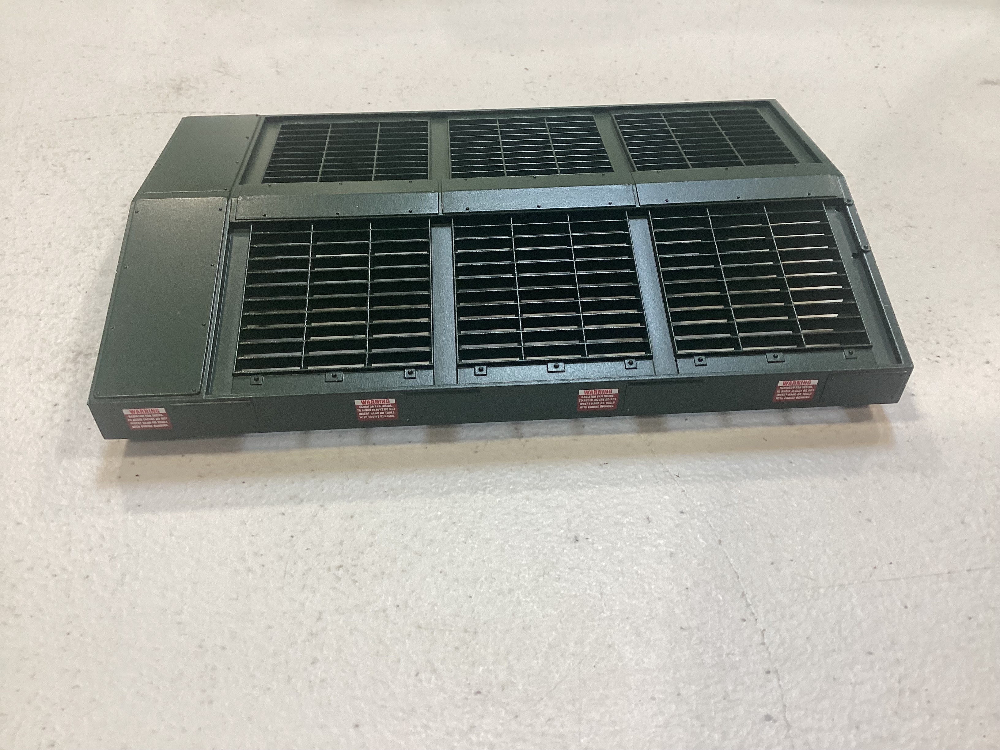 RADIATOR HATCH COVER / C&NW GREEN / RAILKING ONE GAUGE DASH-8
