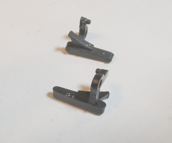 BRAKE SHOE / LH REAR / DIE-CAST / BLACK / PREMIER GREENBRIER 4-8-4