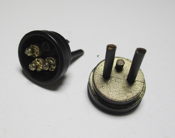 POP OFF VALVE TURRET / 3 BRIGHT BRASS POP OFFS / PREMIER CAB FORWARD