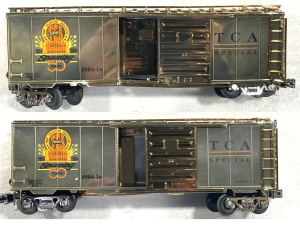 TCA 50th ANNIVERSARY GOLD BOX CAR / BODY SLIGHTLY WARPED AND ONE STEP BROKEN / 20-93190