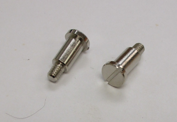 SHOULDER SCREW / (SHLDR LENGTH 0.4in) / 8-32 x 0.61in L x 0.23in D / PLATINUM / PREMIER J-1e HUDSON 4-6-4 / TENDER TRUCK MOUNTING