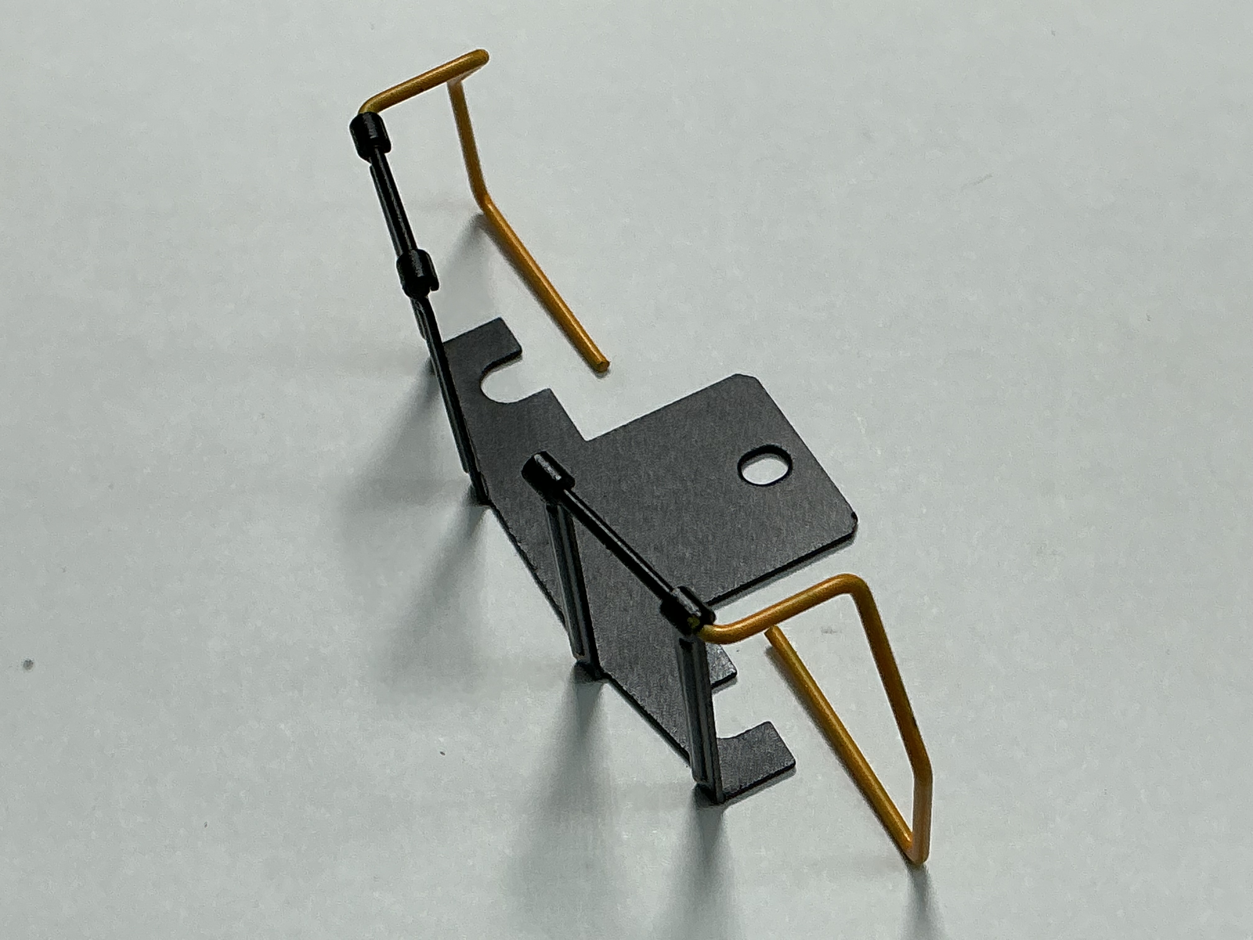 HANDRAIL / FRONT OR REAR / BLACK W/YELLOW / PREMIER SD50