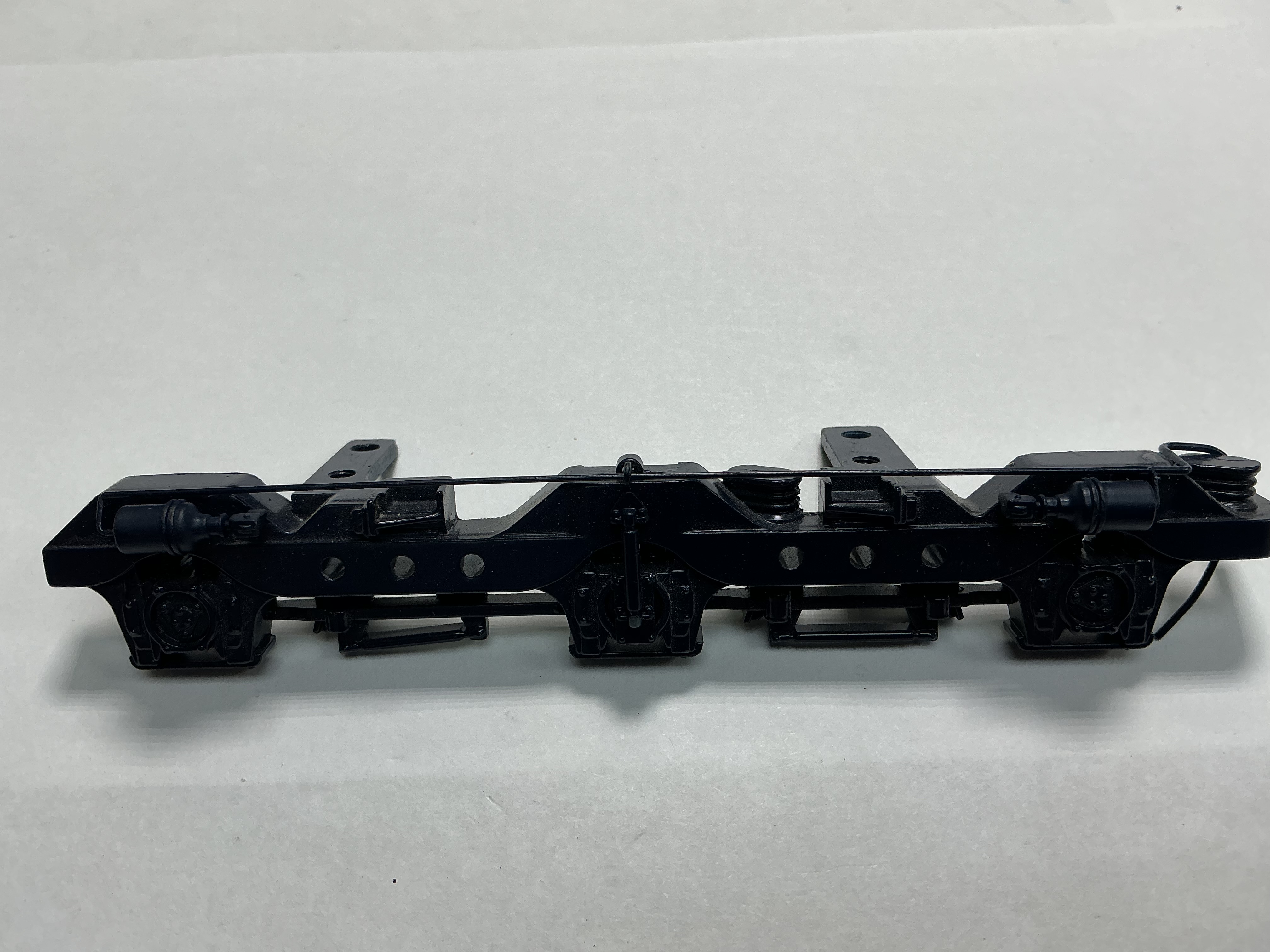 SIDE FRAME / 3-AXLE / LF / DARK BLUE /  W/SEPARATE BRAKE LINE & AIR CYLINDERS /  PREMIER SD50